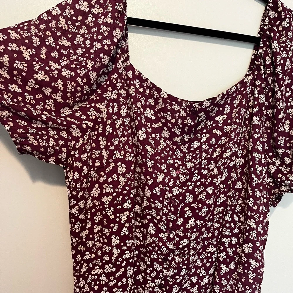 Lush Floral Puff Sleeve Blouse - Picture 2 of 7